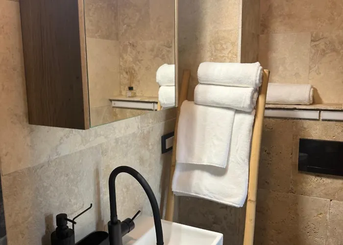 Old Town 아파트 *